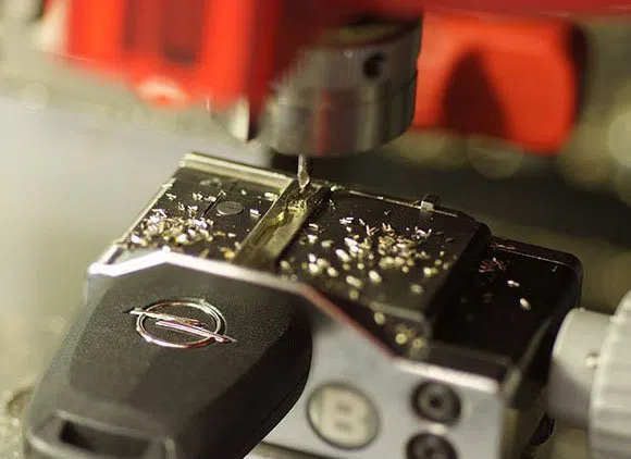 Universal Locksmith Store Chicago, IL 312-288-7587 - 11-Key-Cutting