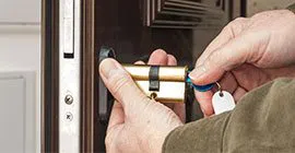 Universal Locksmith Store Chicago, IL 312-288-7587 Universal Locksmith Store Chicago, IL 312-288-7587