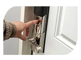 Universal Locksmith Store Chicago, IL 312-288-7587 - sb-res-01